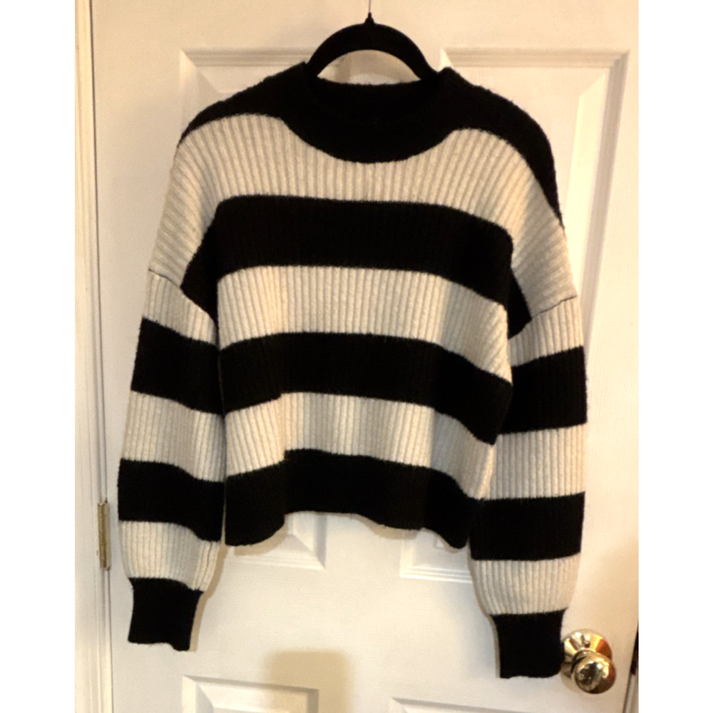 Forever 21 Knit Pullover Sweater Striped Mock Neck Black White Women's S